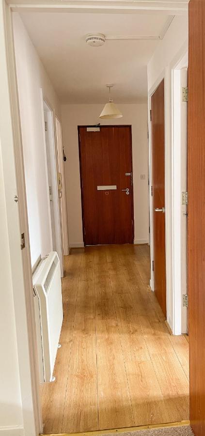 Spacious, Central And Newly Decorated Apartment Единбург Екстериор снимка